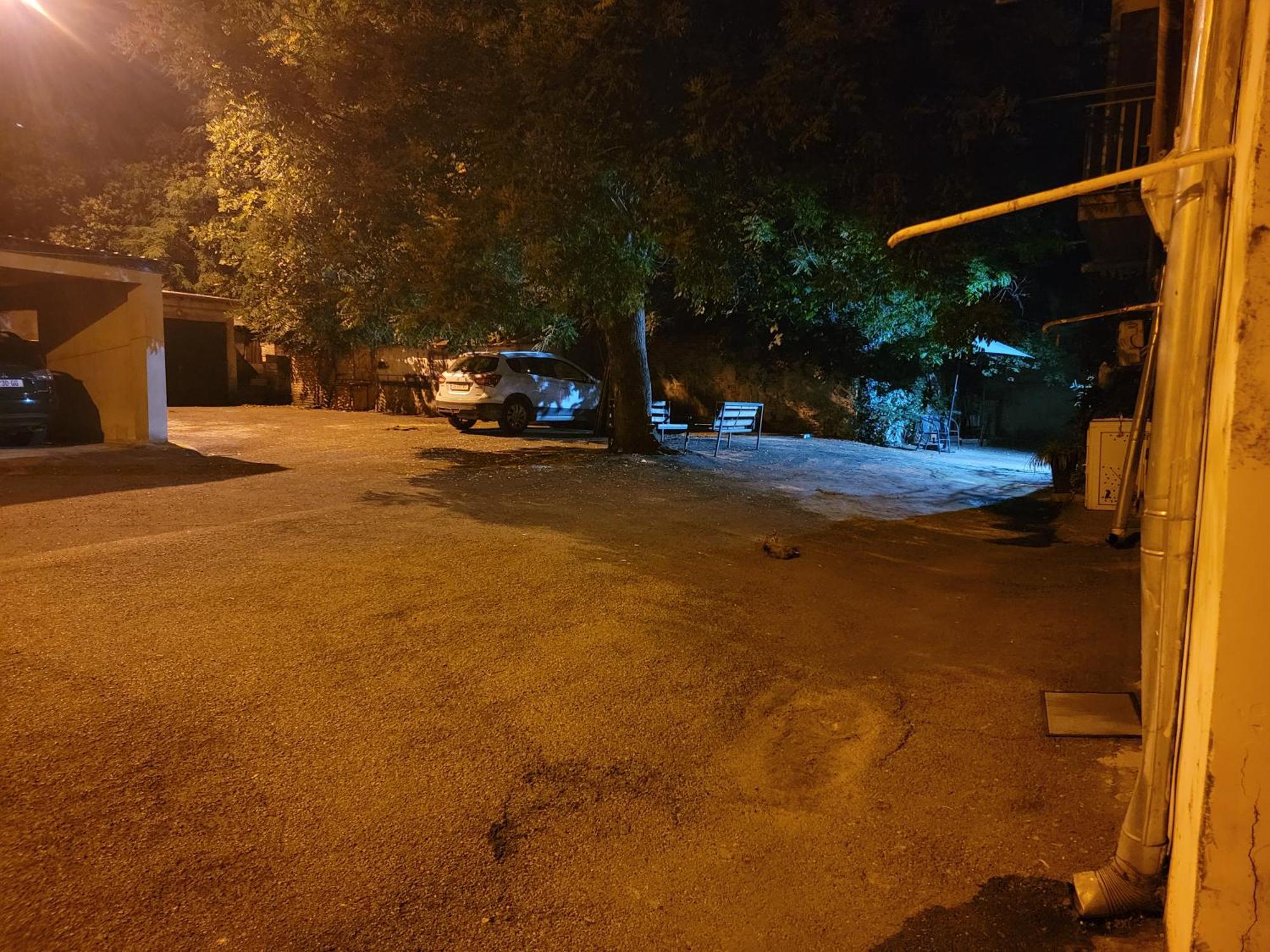 On Leonidze 18 * Tbilisi