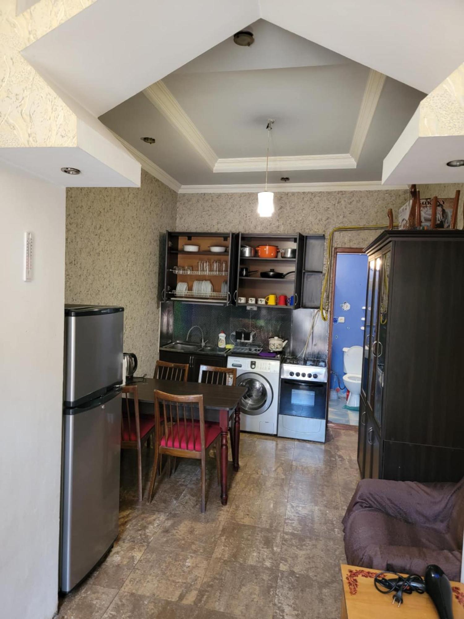 On Leonidze 18 Tbilisi