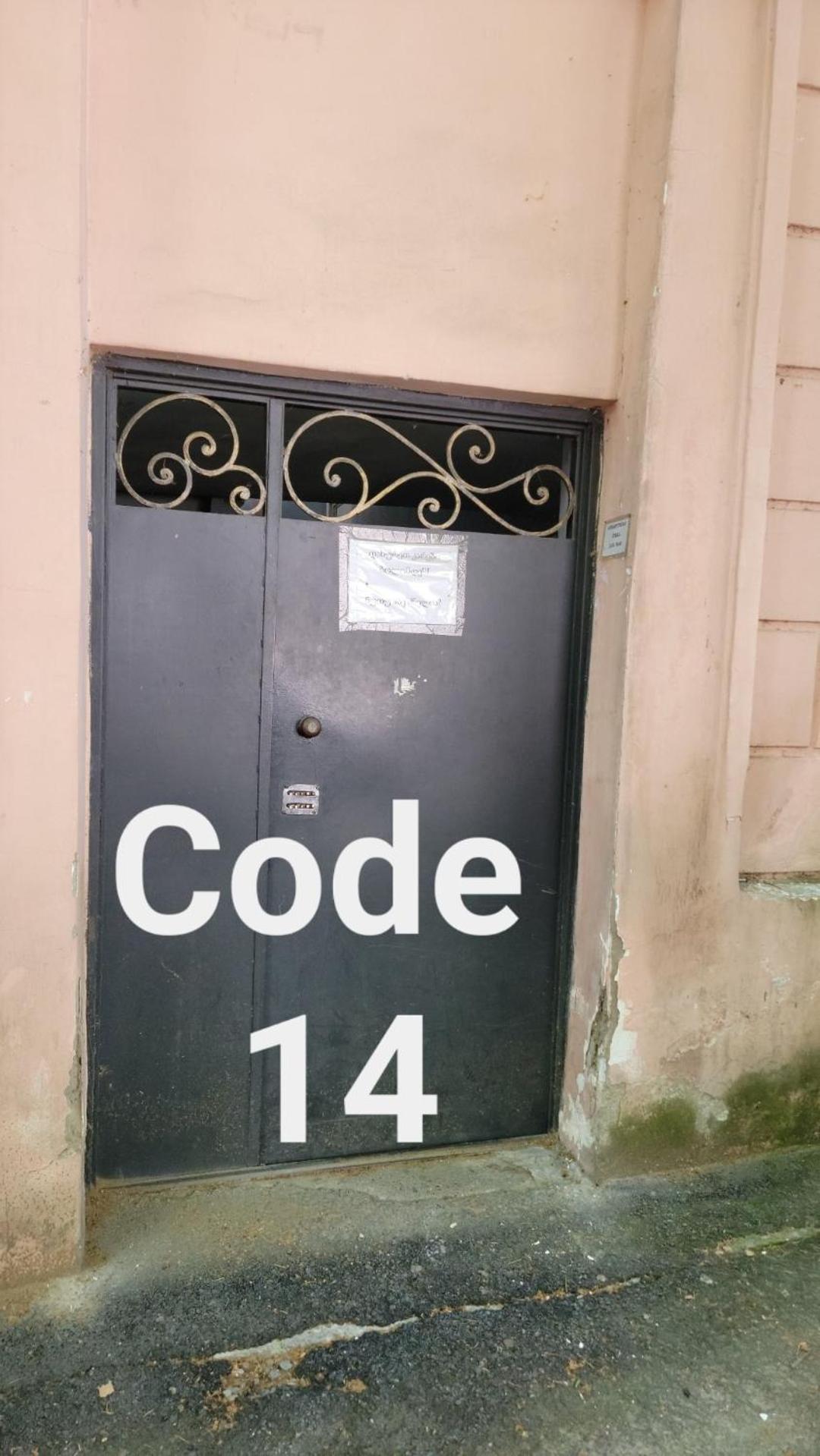 Appartement On Leonidze 18 *