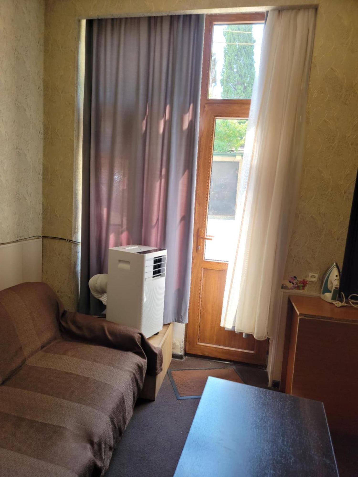 Appartement On Leonidze 18